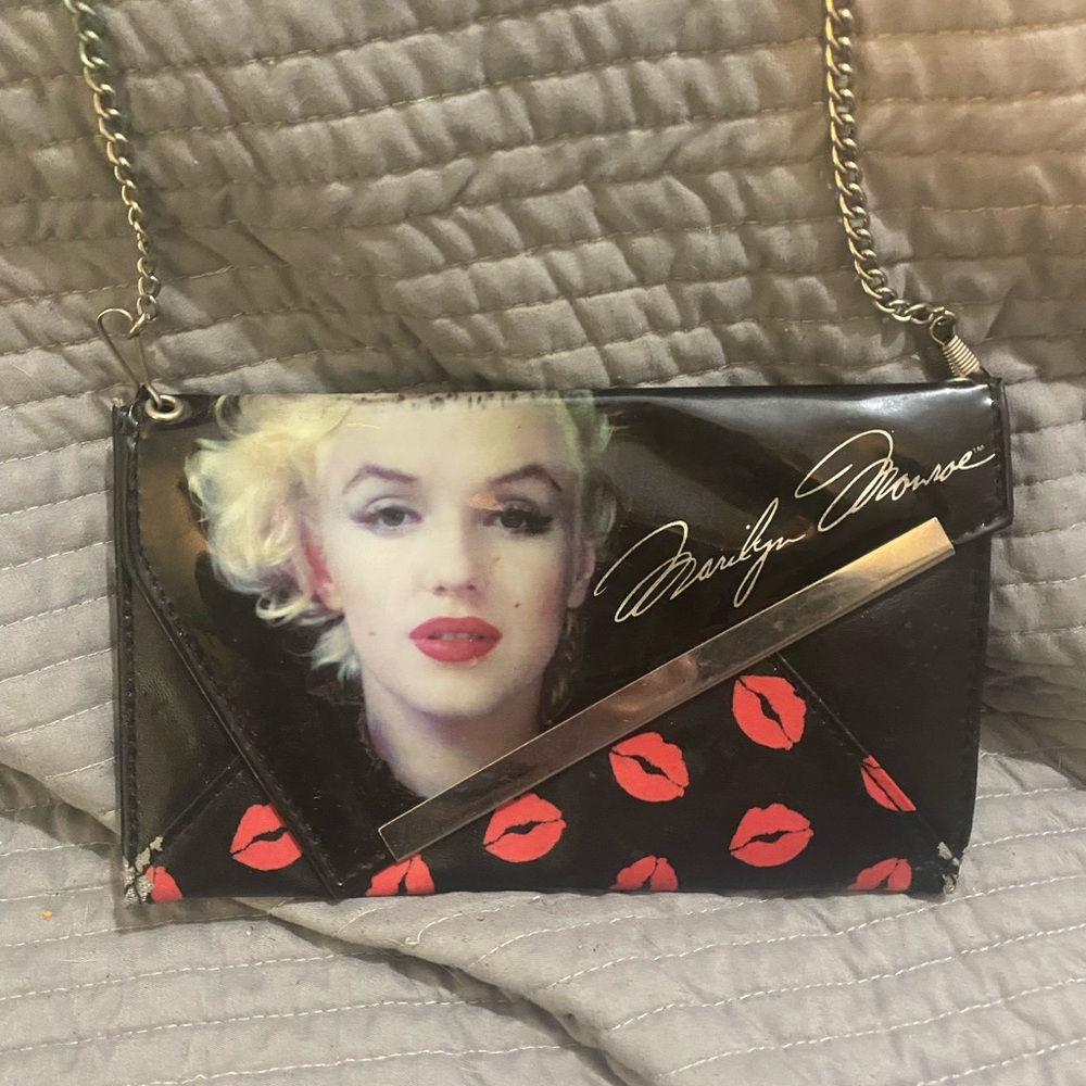 Marilyn Monroe Wallet Chain Bag